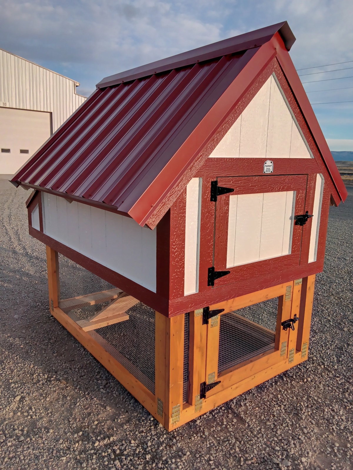 Chicken Coop - 2445