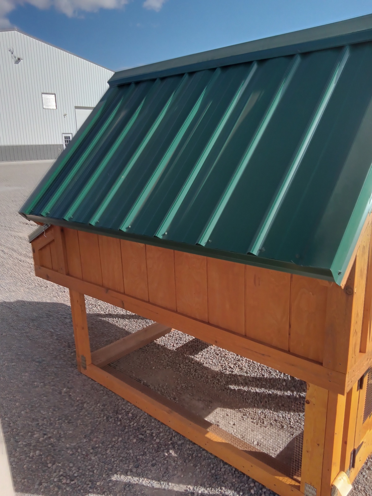 Chicken Coop - 2668
