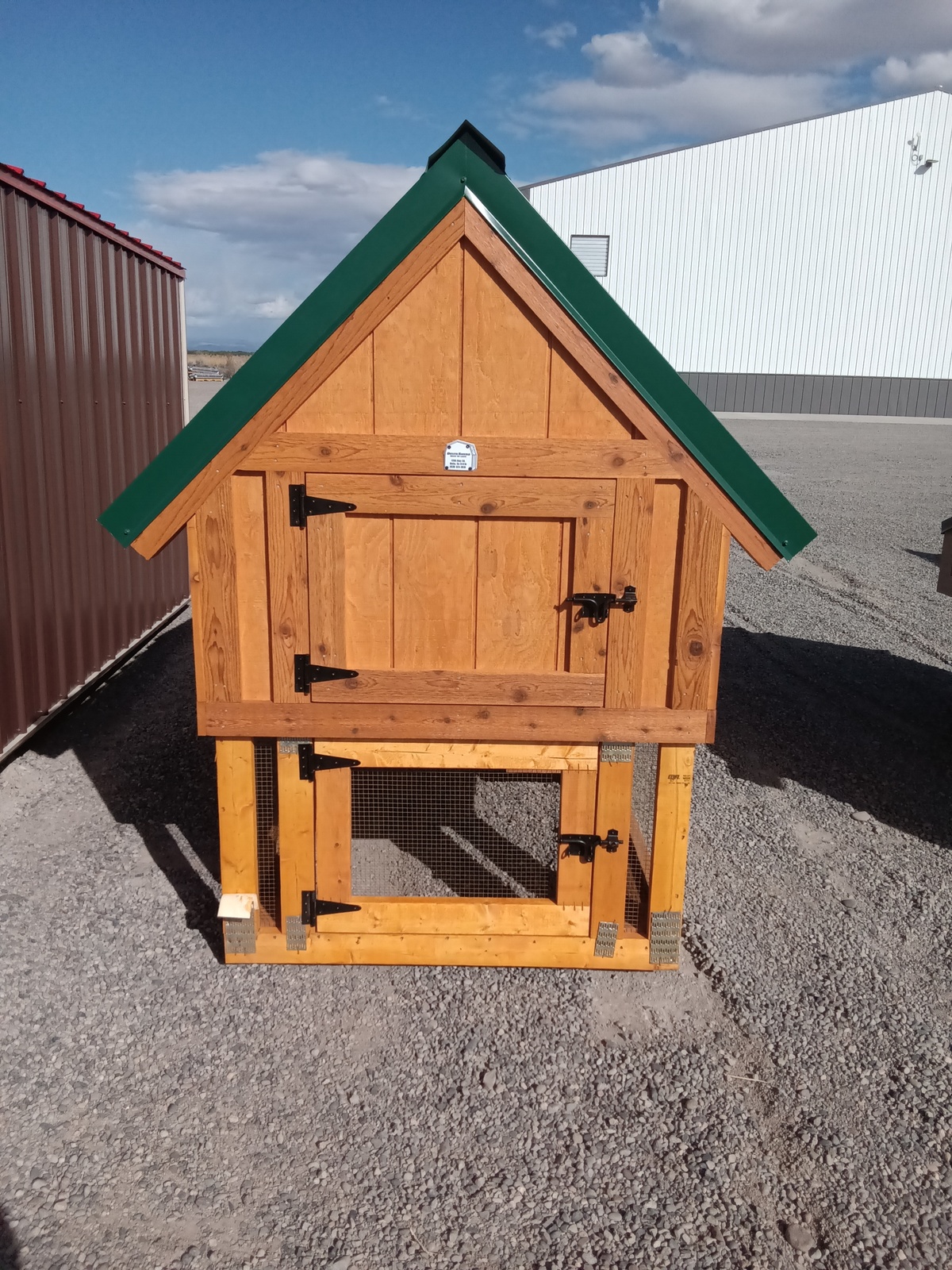 Chicken Coop - 2668