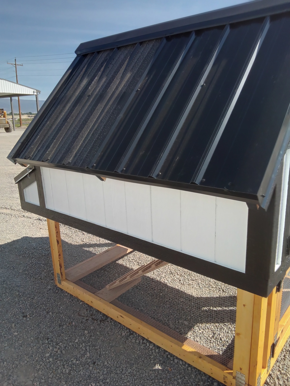 Chicken Coop - 2665