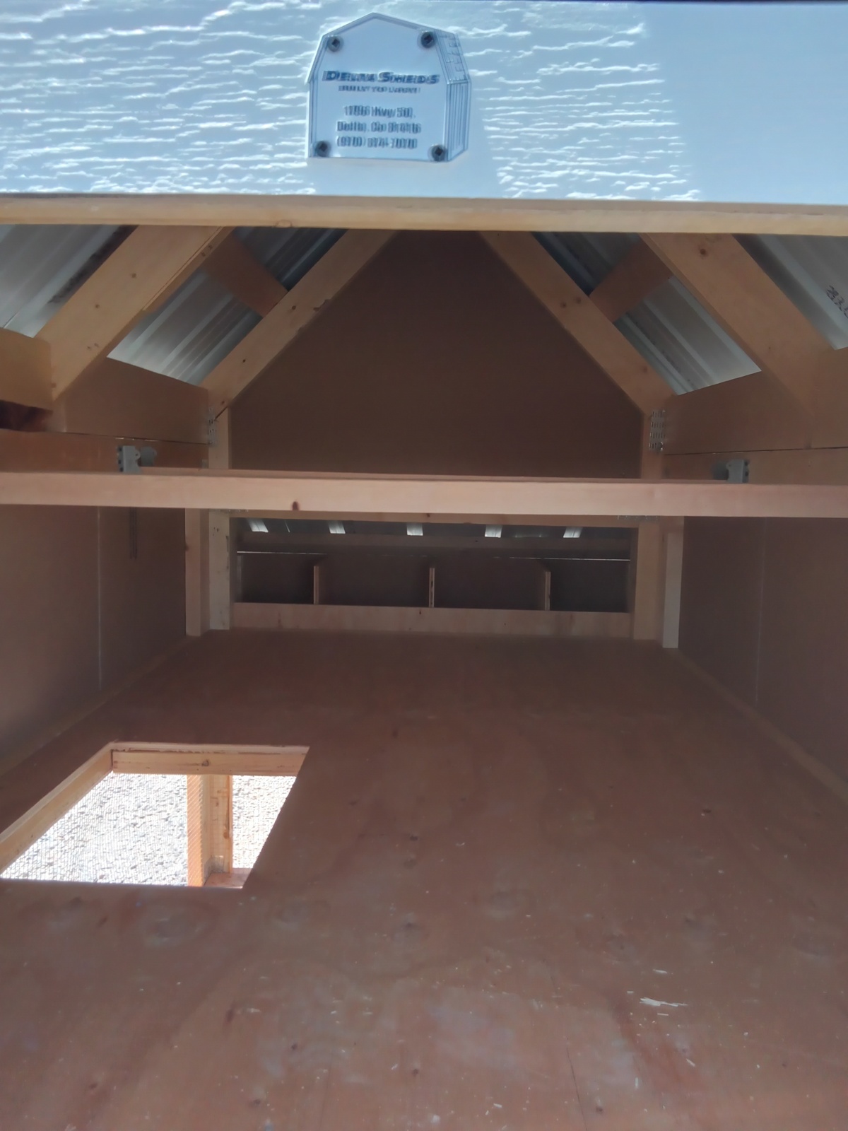 Chicken Coop - 2666