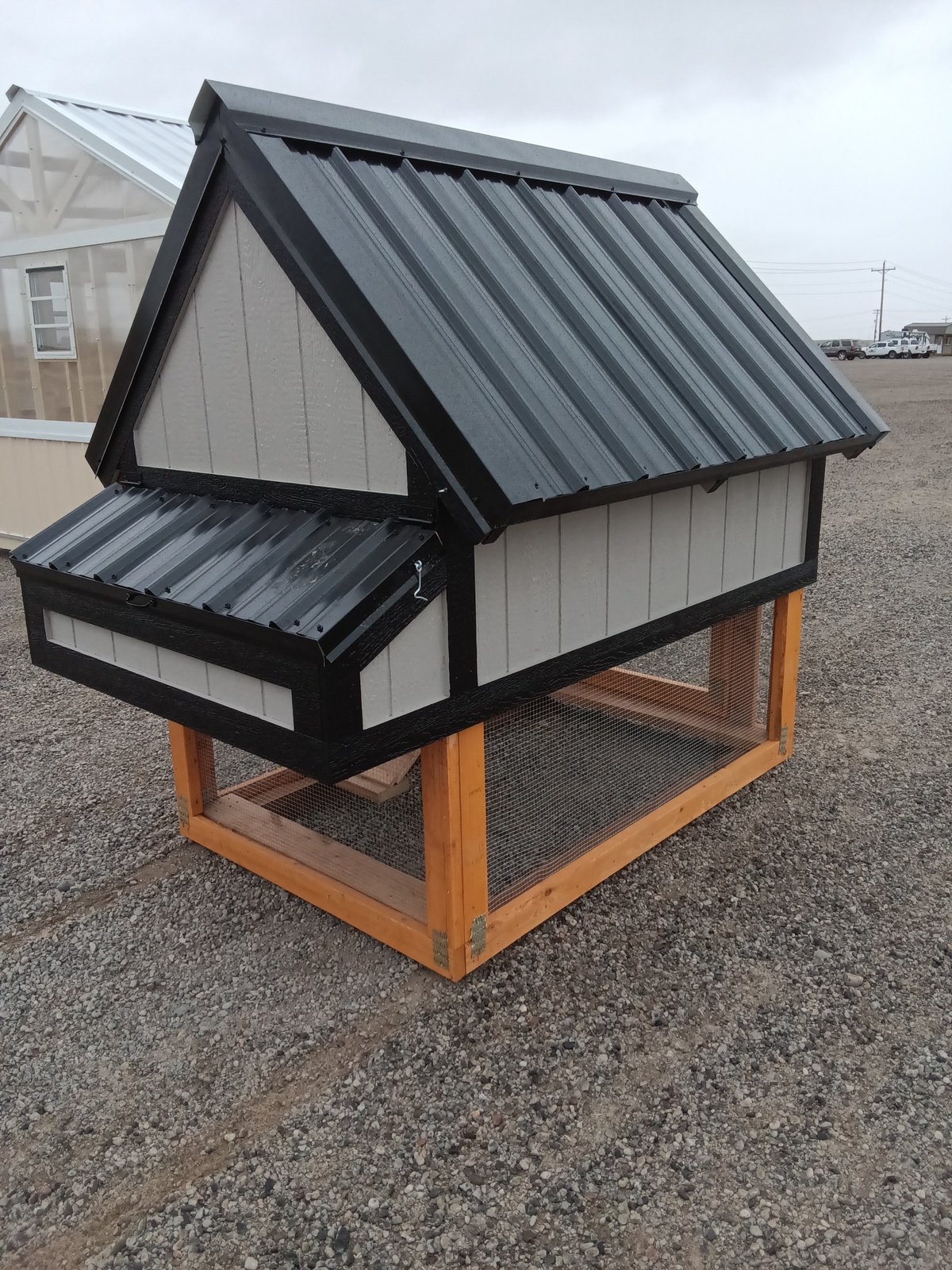 Chicken Coop - 3102
